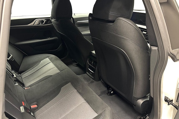 BMW i4 12 of 13