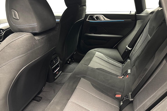 BMW i4 9 of 13