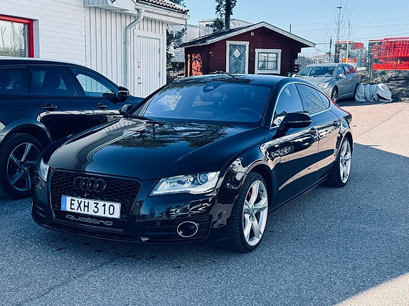 Audi A7 2 of 5