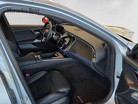 Mercedes-Benz E300 de 10 of 11