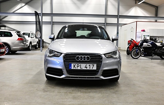 Audi A1 4 of 5