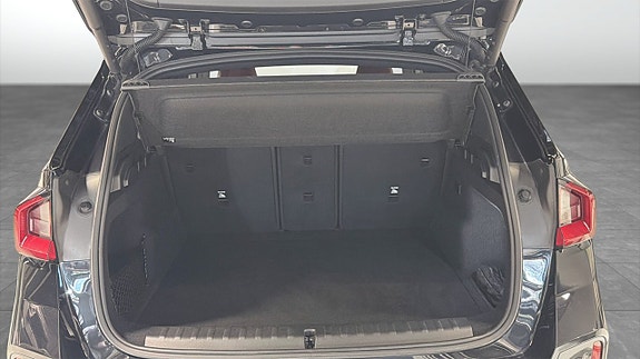BMW iX1 10 of 10