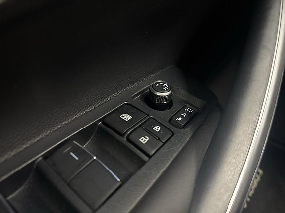 Toyota Corolla 16 of 21
