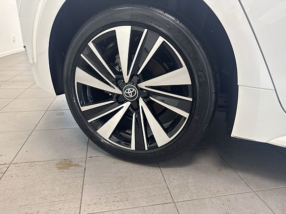 Toyota Corolla 12 of 21