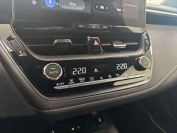 Toyota Corolla 21 of 21