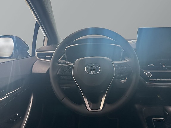 Toyota Corolla 10 of 21