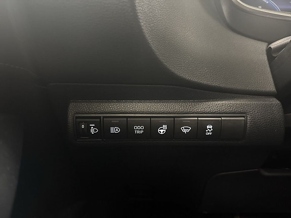 Toyota Corolla 17 of 21