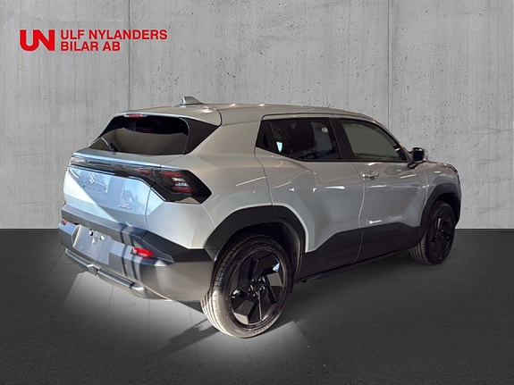 Suzuki eVitara 4 of 5