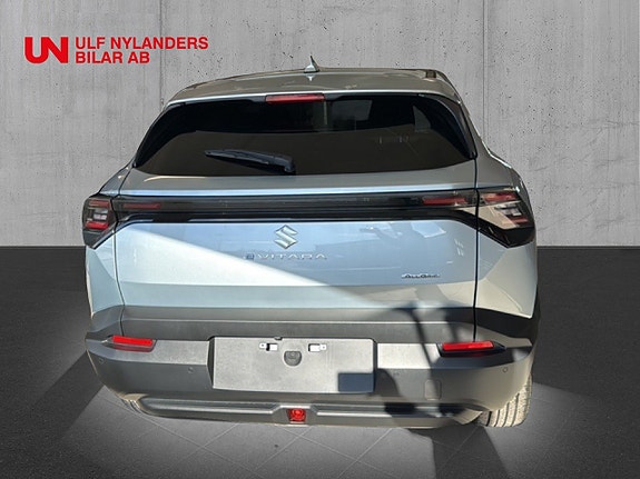 Suzuki eVitara 3 of 5