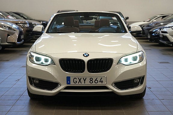 BMW 220i 4 of 20