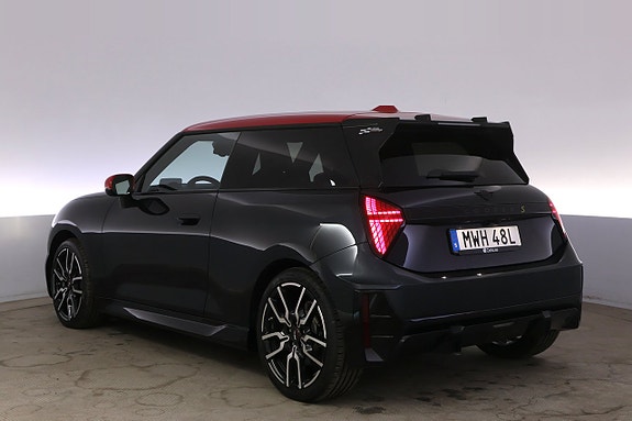 MINI Cooper SE 4 of 27