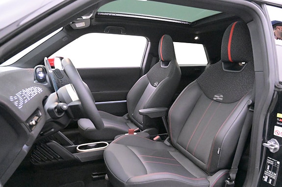 MINI Cooper SE 10 of 27