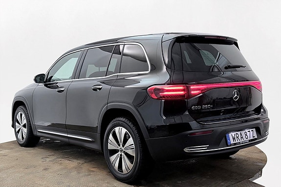 Mercedes-Benz EQB250+ 9 of 28