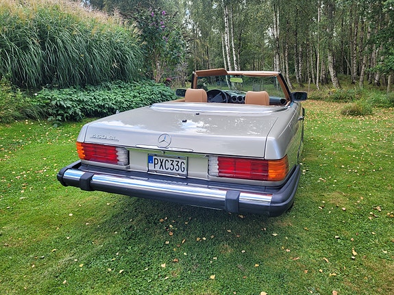 Mercedes-Benz 450 SL 5 of 5
