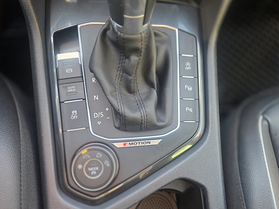 Volkswagen Tiguan 10 of 14