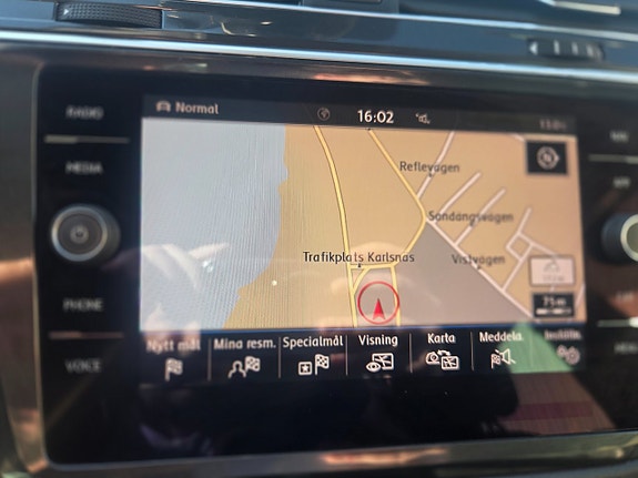 Volkswagen Tiguan 8 of 14