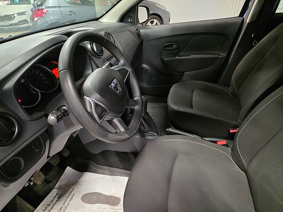 Dacia Sandero 5 of 5