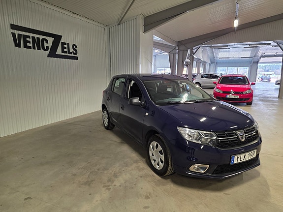 Dacia Sandero 2 of 5
