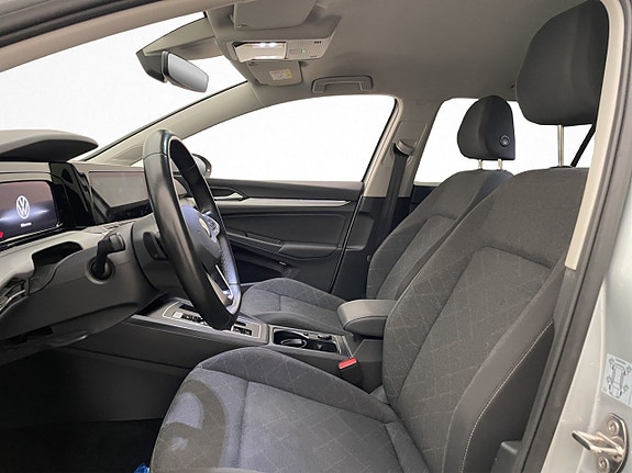Volkswagen Golf VIII 11 of 29