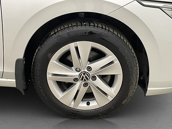 Volkswagen Golf VIII 29 of 29