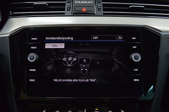 Volkswagen Passat 17 of 27