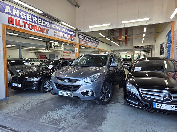 Hyundai ix35 2 of 15