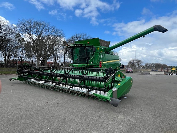 Tröska John Deere