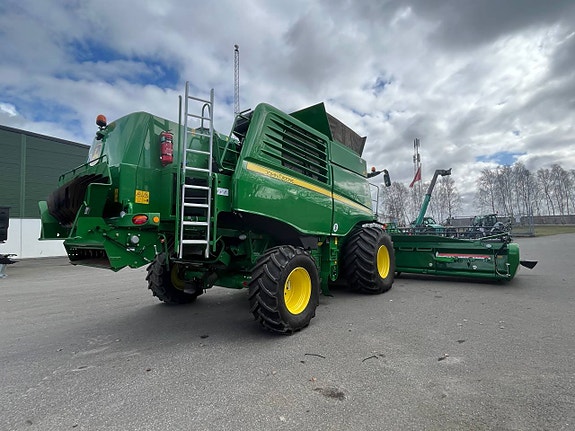 Tröska John Deere 4 of 8