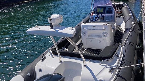 Grand 650 Golden Line -15 med Evinrude 200 HO -15 ink 30-tra 2 of 2