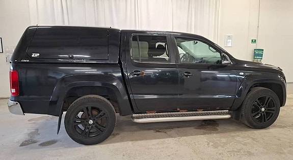 Volkswagen Amarok 6 of 8