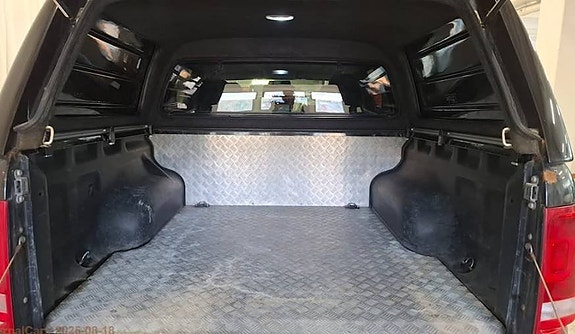 Volkswagen Amarok 5 of 8
