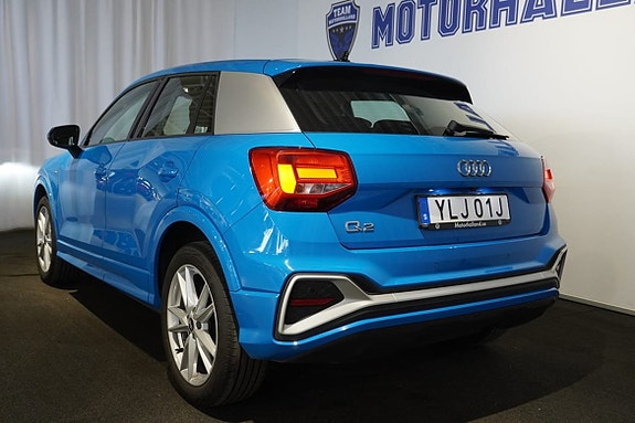 Audi Q2 4 of 5