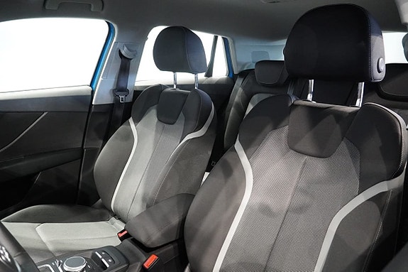 Audi Q2 8 of 13