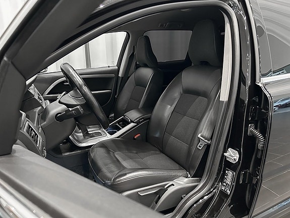 Volvo V70 8 of 15