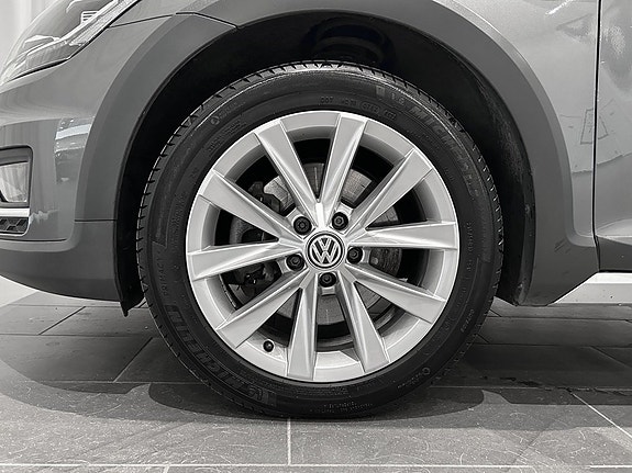 Volkswagen Golf I 5 of 5