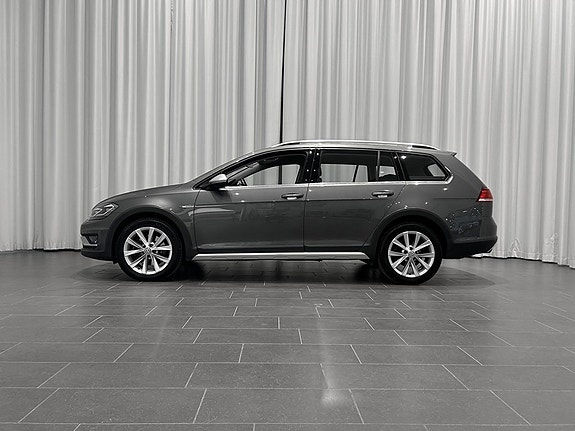 Volkswagen Golf I 2 of 5