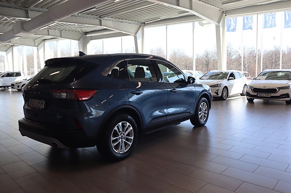 Ford Kuga 3 of 16