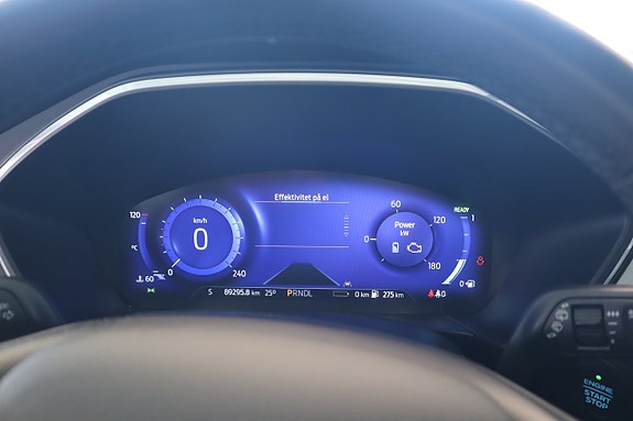 Ford Kuga 12 of 16