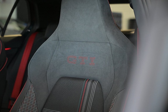 Volkswagen Golf I 29 of 30