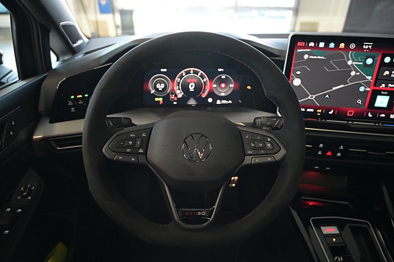 Volkswagen Golf I 17 of 30