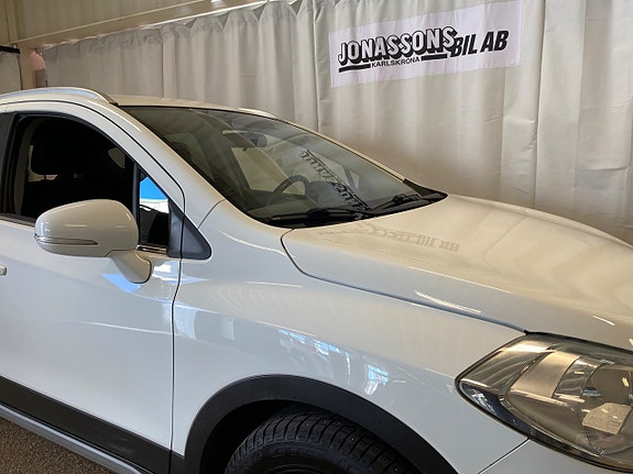 Suzuki SX4 S-Cross 2 of 5