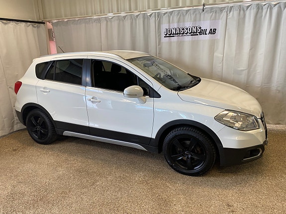 Suzuki SX4 S-Cross 4 of 5