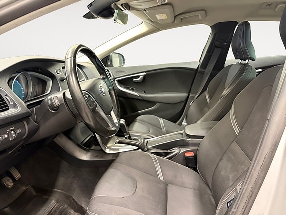 Volvo V40 10 of 18