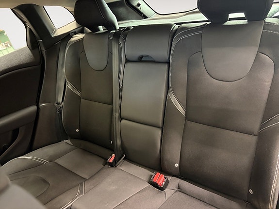 Volvo V40 9 of 18