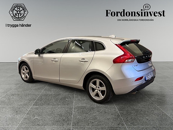 Volvo V40 5 of 5