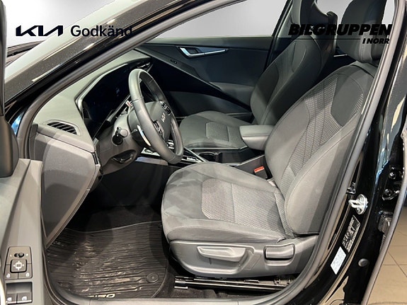 Kia Niro 8 of 16