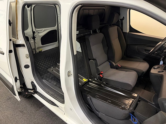 Citroen Berlingo 22 of 22