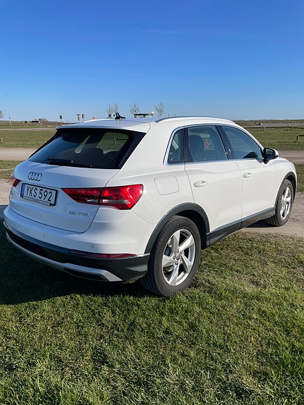 Audi Q3 3 of 16