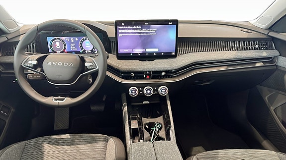 Skoda Superb 7 of 10