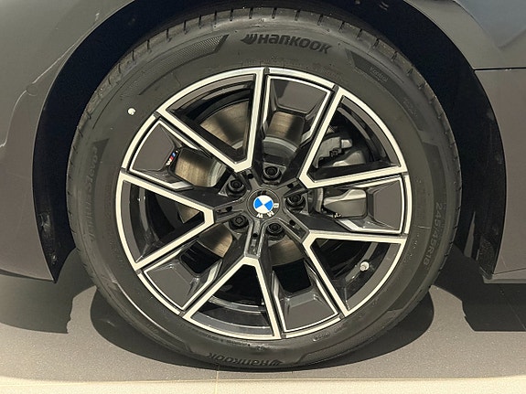 BMW i4 5 of 5